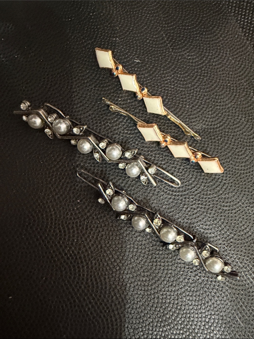 Lot of 2 - Beautiful Hair Pewter/pearl Barrette & Gold tone  triangle pins- NWNT